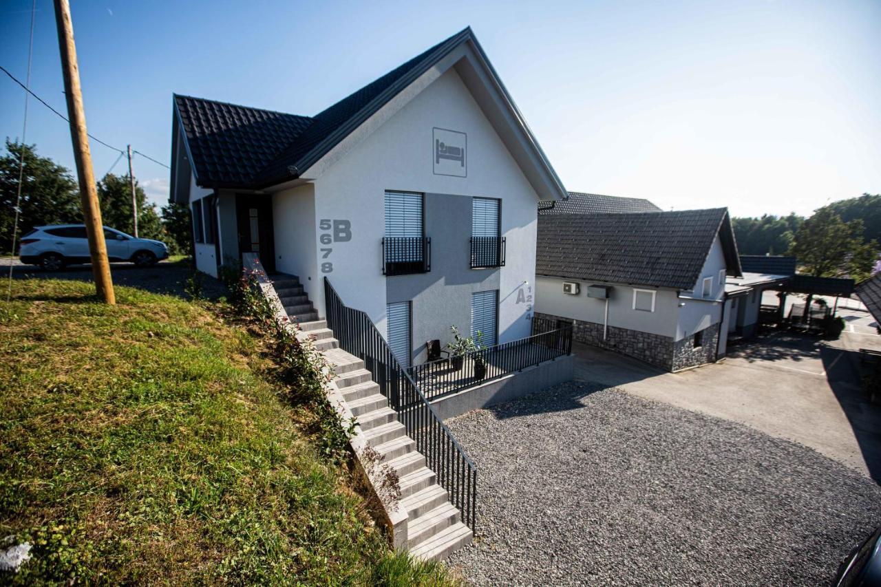 Gostilna Pugelj Hotell Novo Mesto Eksteriør bilde
