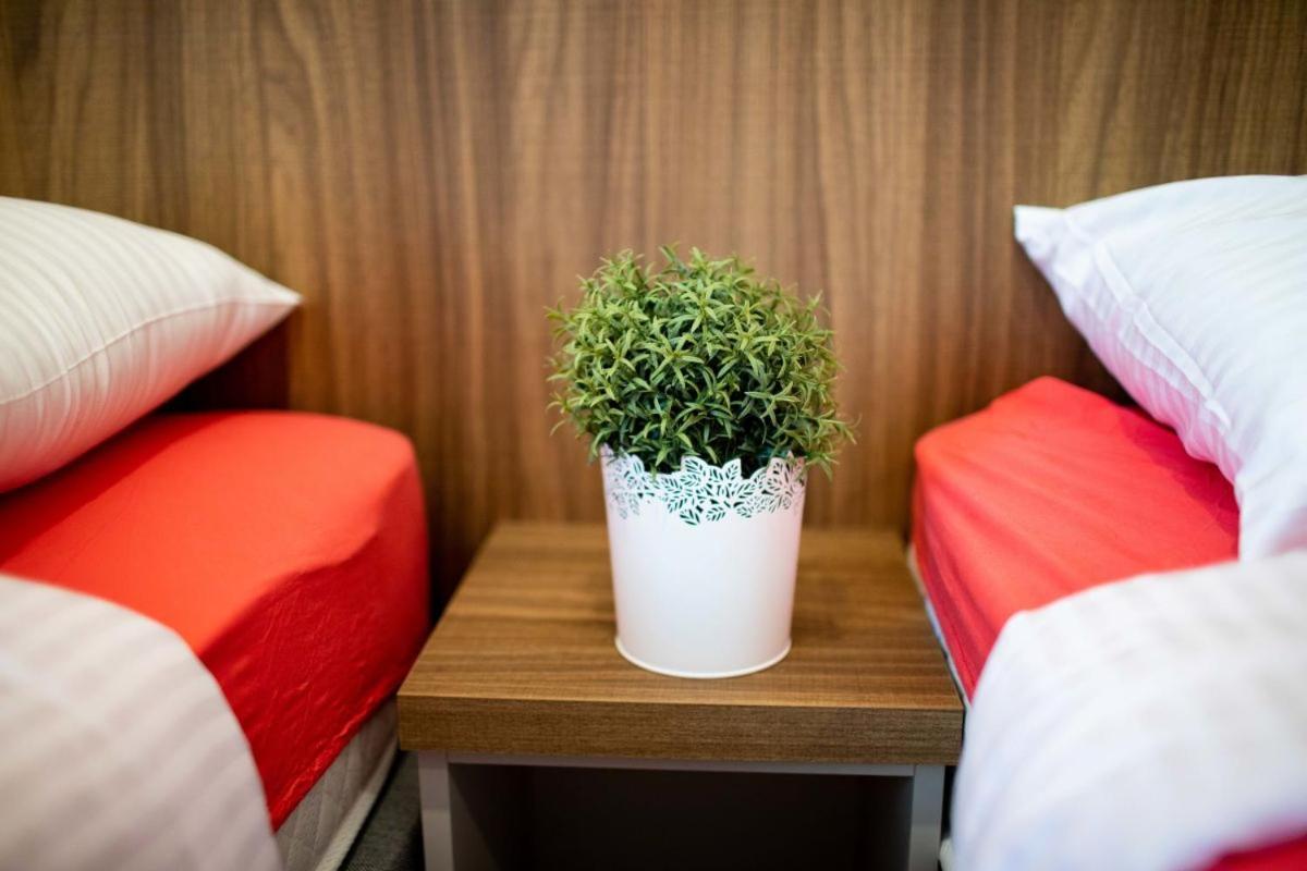 Gostilna Pugelj Hotell Novo Mesto Eksteriør bilde
