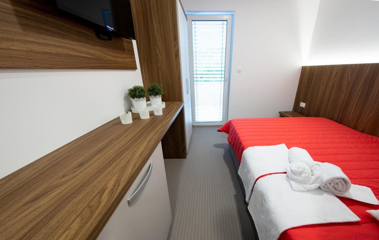 Gostilna Pugelj Hotell Novo Mesto Eksteriør bilde