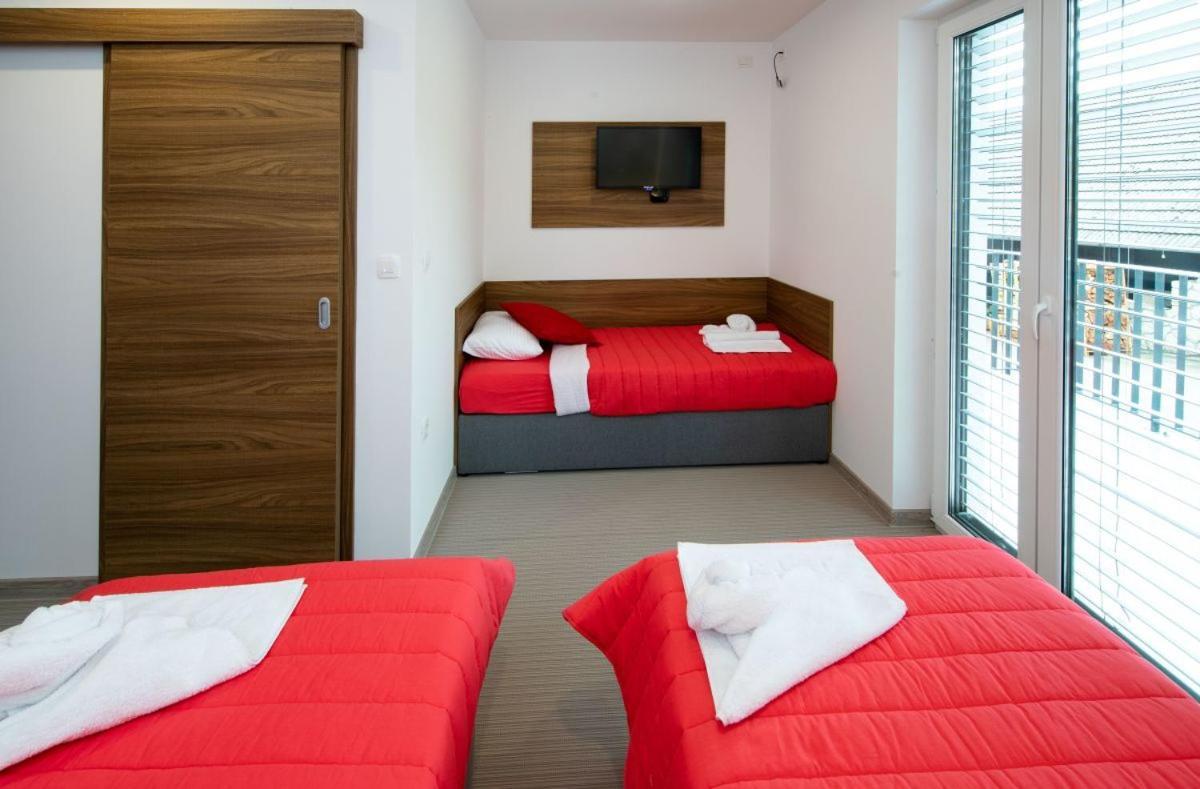 Gostilna Pugelj Hotell Novo Mesto Eksteriør bilde