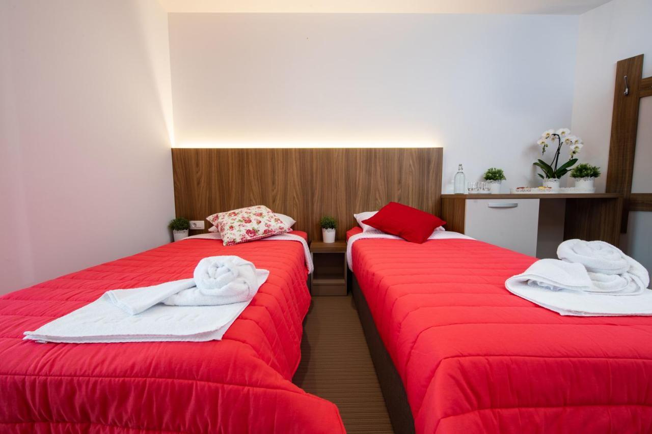 Gostilna Pugelj Hotell Novo Mesto Eksteriør bilde